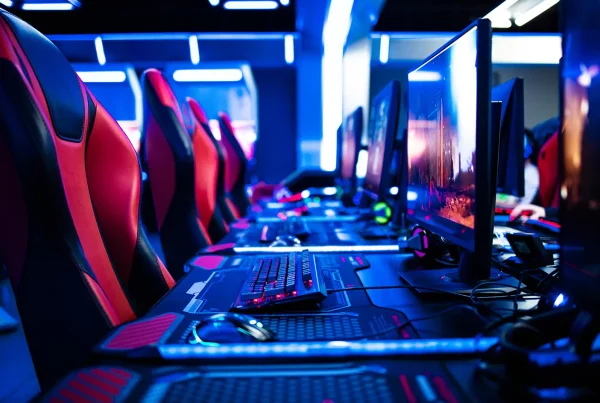 Crea il contesto ideale per una perfetta gaming experience: i 5 elementi fondamentali. Progetta la tua gaming room accogliente e stimolante.